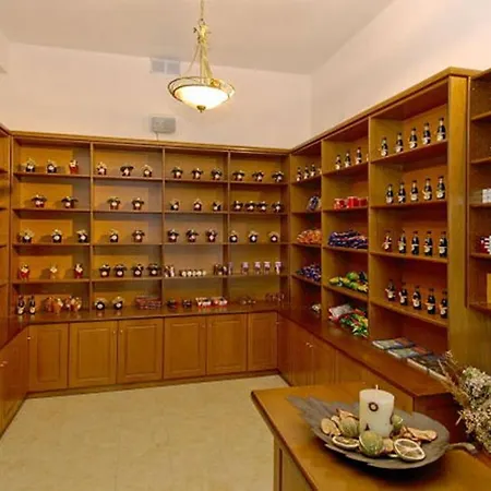 Chania Palace Hotell